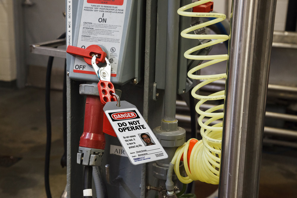 Rigid, harsh washdown resistant tags & safety signs